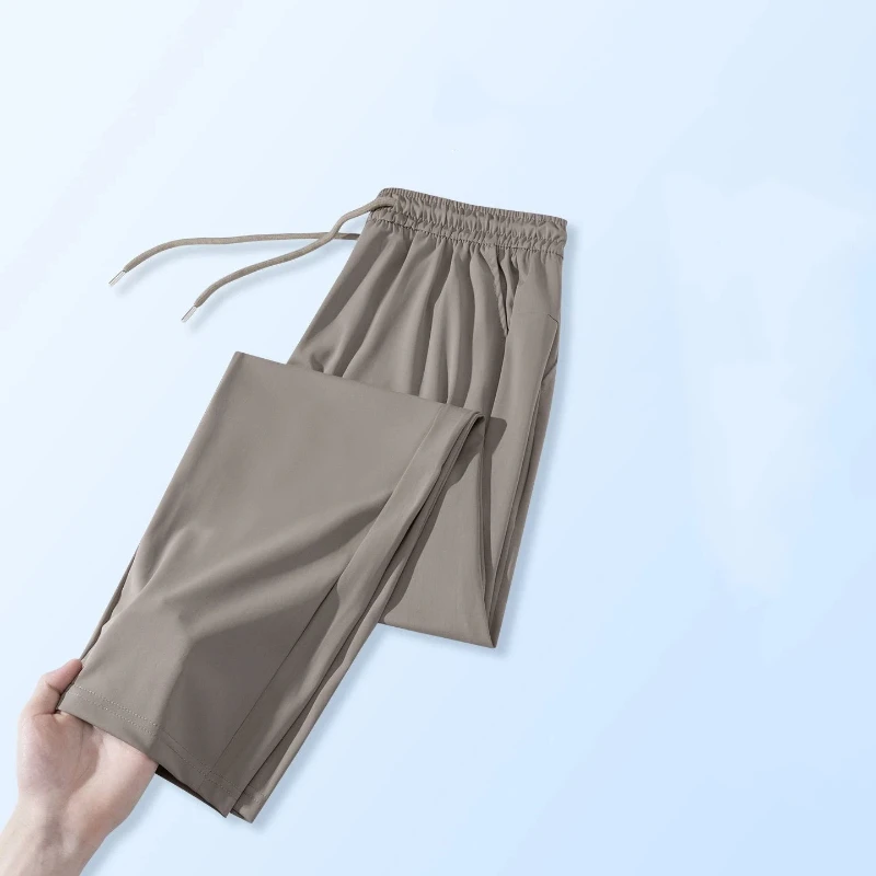 Мужские летние брюки из ледяного шелка, быстросохнущие, свободного кроя, прямые, повседневные, дышащие, легкие, для активного отдыха
Мужские летние брюки из ледяного шелка, быстросохнущие, свободного кроя, прямые, повседневные, дышащие, легкие, для активного отдыха