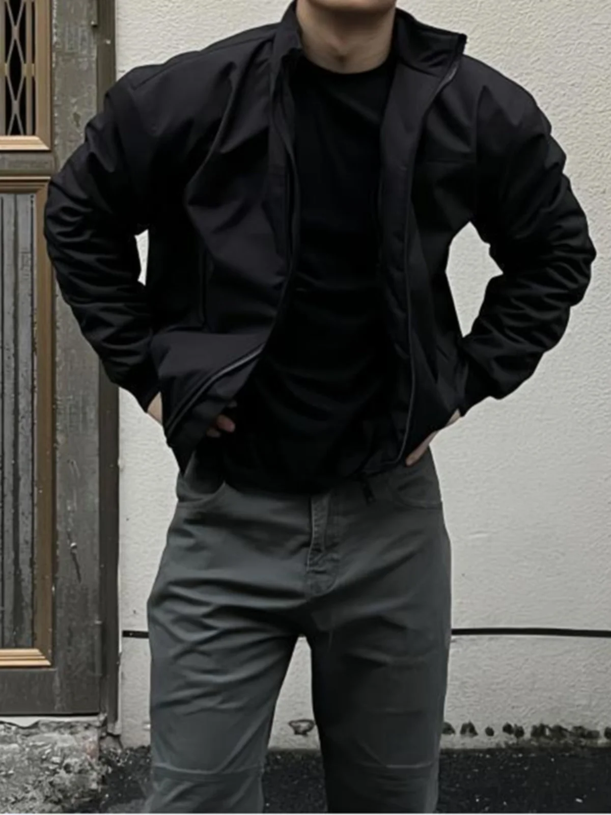 Американская утепленная хлопковая куртка-бомбер в бейсбольном стиле, теплая повседневная верхняя одежда для мужчин, свободный крой, рабочая одежда
Американская утепленная хлопковая куртка-бомбер в бейсбольном стиле, теплая повседневная верхняя одежда для мужчин, свободный крой, рабочая одежда