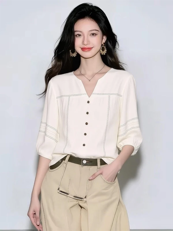 French Style Unique Design Button Decorated White Shirt Women's Loose Fit Summer New Arrival Versatile Seven-Quarter Sleeve Top
French Style Unique Design Button Decorated White Shirt Women's Loose Fit Summer New Arrival Versatile Seven-Quarter Sleeve Top