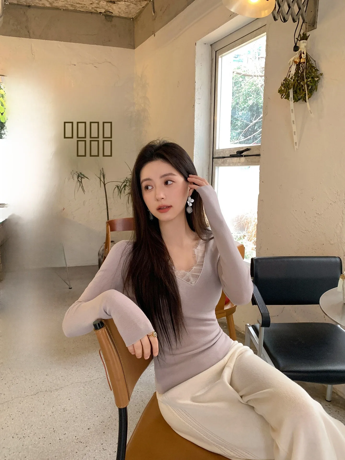 Ada Miss Lace Splice V-ne Fine Spun Pure Wool Knitted Base irt Sweater Women's Spring New Sle Soft Long Sve Commute
Ada Miss Lace Splice V-ne Fine Spun Pure Wool Knitted Base irt Sweater Women's Spring New Sle Soft Long Sve Commute