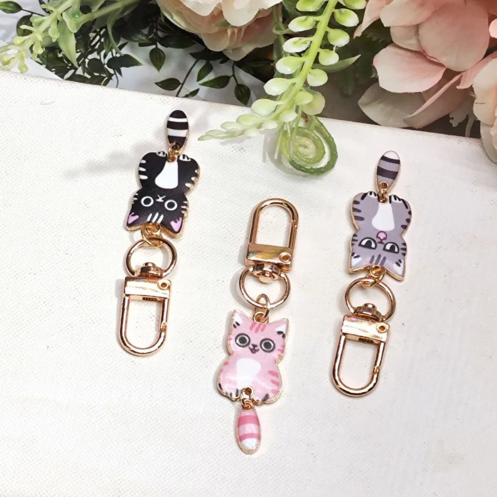 Personalization Cool Cute Cat Girl Women Backpack Keychain Metal Car Bag Charm Keyring Kitten Pendant Pendant Gift
Personalization Cool Cute Cat Girl Women Backpack Keychain Metal Car Bag Charm Keyring Kitten Pendant Pendant Gift