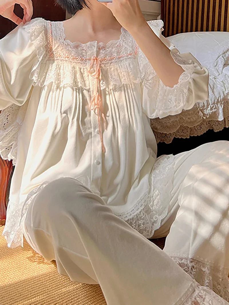 Women Velvet Autumn Winter Victorian Pajamas Home Fur Set French Lace Retro Vintage Princess Sweet Girls Sleepwear Loungewear
Women Velvet Autumn Winter Victorian Pajamas Home Fur Set French Lace Retro Vintage Princess Sweet Girls Sleepwear Loungewear