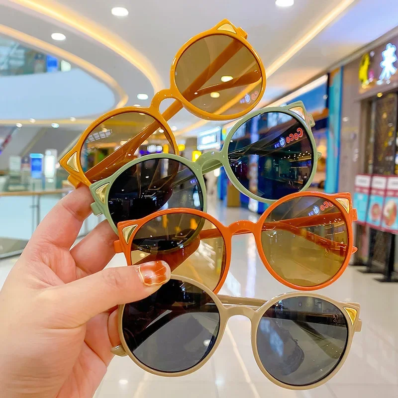 Boys Girls Cute Cat Ear Sunglasses Vintage Travel Outdoor UV-proof Baby Eyewear Children Classic Round Frame Ultralight Glasses
Boys Girls Cute Cat Ear Sunglasses Vintage Travel Outdoor UV-proof Baby Eyewear Children Classic Round Frame Ultralight Glasses