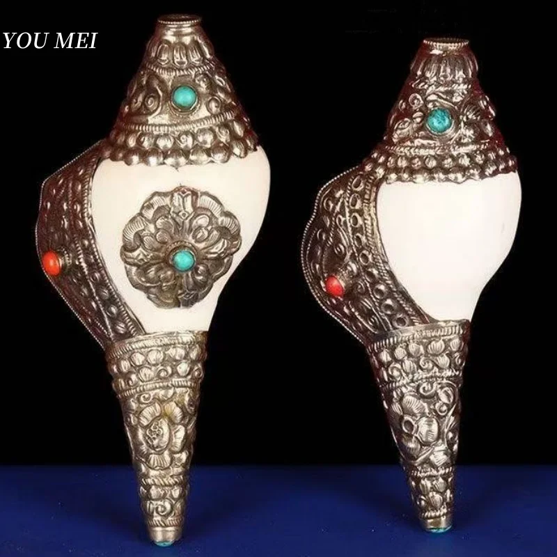 Nepalese Ancient Silver Whelk,Inlaid Gem Carved Tantric Buddhist Religious Handicraft ,Tibetan Altars Buddhism Items,18 cm
Nepalese Ancient Silver Whelk,Inlaid Gem Carved Tantric Buddhist Religious Handicraft ,Tibetan Altars Buddhism Items,18 cm