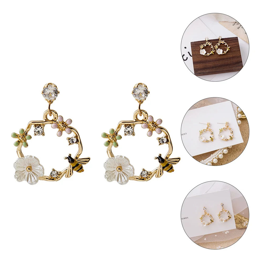2Pairs Garland Earrings Elegant Floral Dangle Earrings for Women Fashionable Jewelry Accessories Daily Party Gift
2Pairs Garland Earrings Elegant Floral Dangle Earrings for Women Fashionable Jewelry Accessories Daily Party Gift