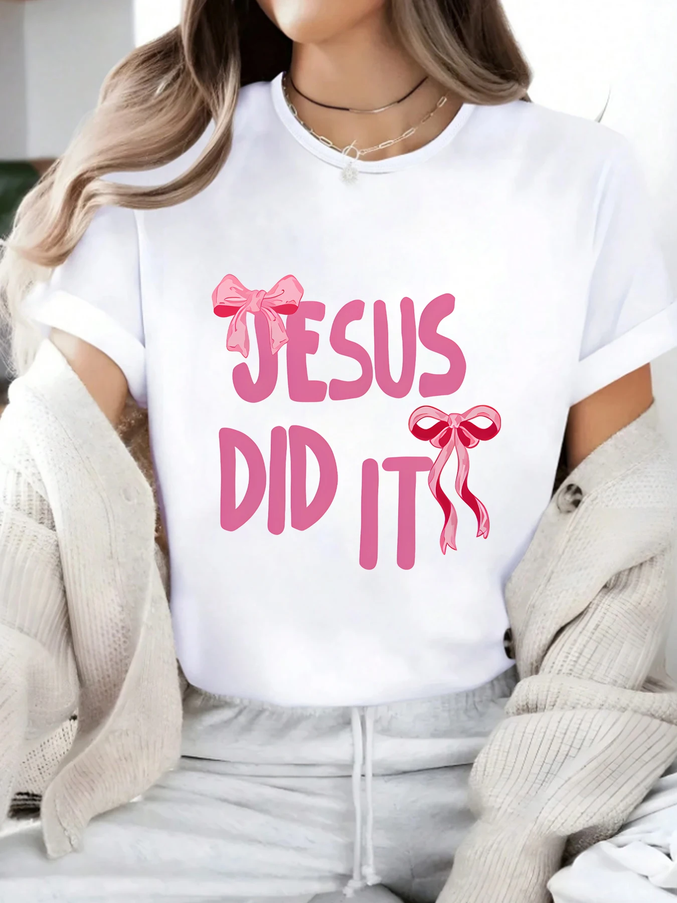 English letters Plus size women's round neck short sleeve T-shirt with elastic half sleeves and trendy prints
English letters Plus size women's round neck short sleeve T-shirt with elastic half sleeves and trendy prints