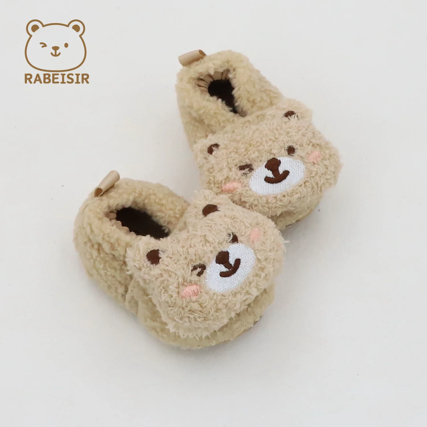 Осенне-зимняя детская обувь, детская прогулочная обувь, мягкая подошва, удобная и теплая, детская напольная обувь для детей 0-6-12-18 месяцев.
Осенне-зимняя детская обувь, детская прогулочная обувь, мягкая подошва, удобная и теплая, детская напольная обувь для детей 0-6-12-18 месяцев.