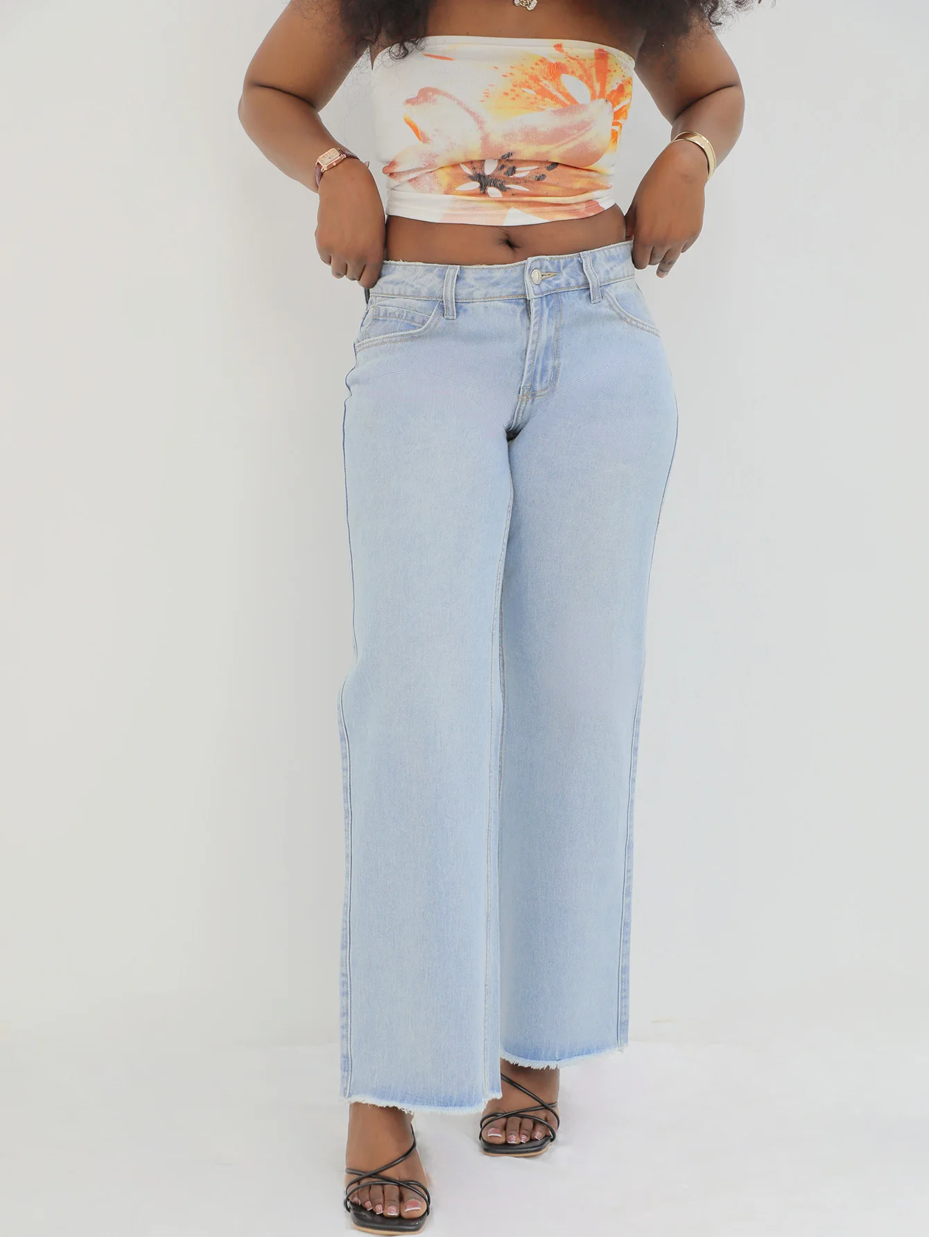 Women’s Light Blue Baggy Jeans – Casual & Comfortable, Stylish & Versatile, Frayed Hem
Women’s Light Blue Baggy Jeans – Casual & Comfortable, Stylish & Versatile, Frayed Hem