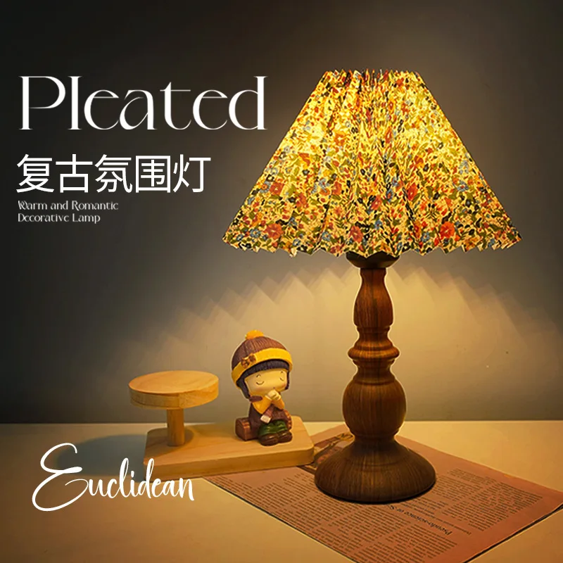 American retro wood grain desk lamp bedroom bedside wrought iron lamp Nordic simple living room desktop atmospher
American retro wood grain desk lamp bedroom bedside wrought iron lamp Nordic simple living room desktop atmospher