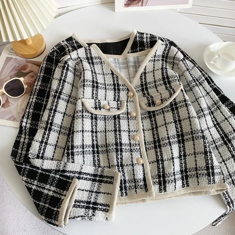 Spring 2024 Short Sleeveless V-neck Single Button Long Sleeve Cardigan Women's Fashion Wind Checkered Pattern Button up Top
Spring 2024 Short Sleeveless V-neck Single Button Long Sleeve Cardigan Women's Fashion Wind Checkered Pattern Button up Top