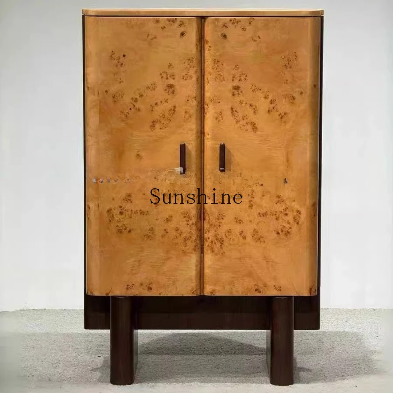 Retro style solid wood storage side cabinet walnut storage entrance
Retro style solid wood storage side cabinet walnut storage entrance