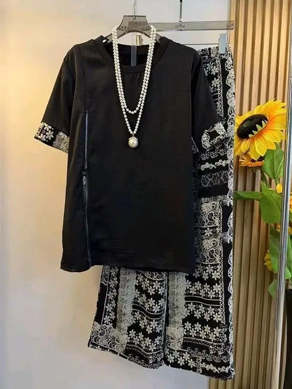 Korean Designed Short Sleeve T-Shirt Wide Leg Pants Two Piece Set plus Size Fashionable for Plump Sister Summer Outfit
Korean Designed Short Sleeve T-Shirt Wide Leg Pants Two Piece Set plus Size Fashionable for Plump Sister Summer Outfit