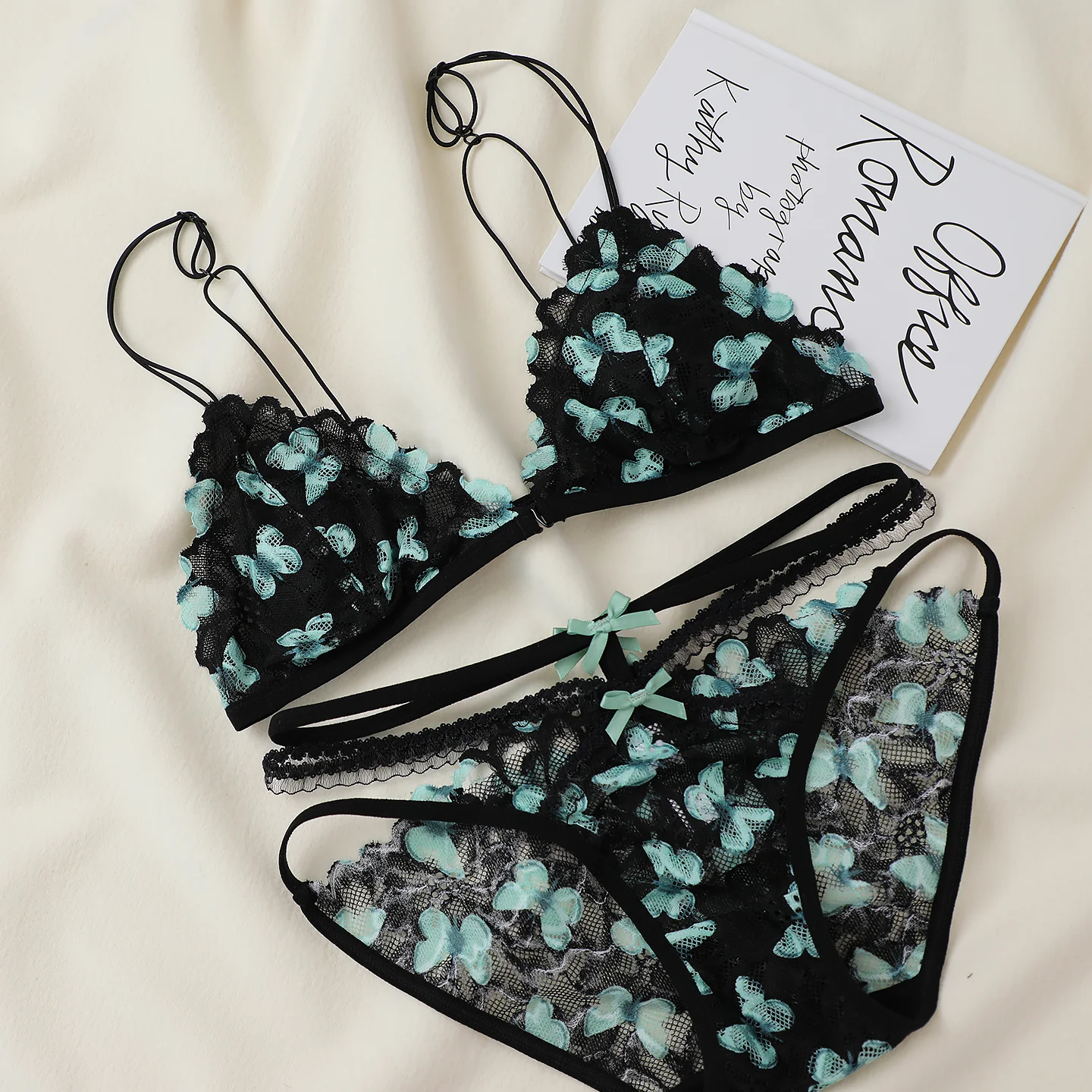 Сексуальное женское нижнее белье с миниатюрным бюстом, женское нижнее белье с треугольной чашкой и глубоким v-образным вырезом, женский кружевной бюстгальтер с ультратонкими подушечками
Сексуальное женское нижнее белье с миниатюрным бюстом, женское нижнее белье с треугольной чашкой и глубоким v-образным вырезом, женский кружевной бюстгальтер с ультратонкими подушечками