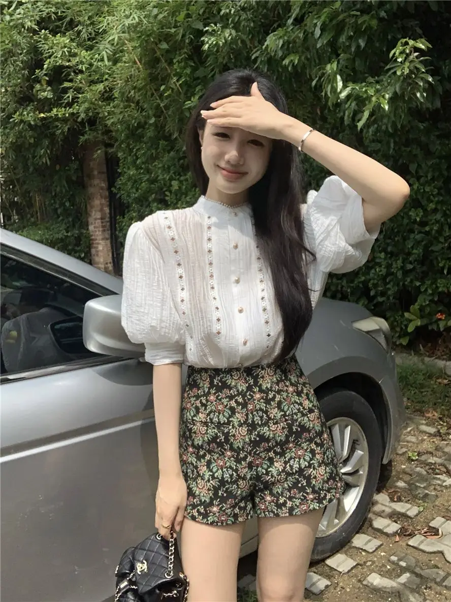 2 Piece Sets Womens Outfits High-end Summer Designed Niche French Retro Style Temperature Slim Puff Sleeve Hollow Shirt+shorts
2 Piece Sets Womens Outfits High-end Summer Designed Niche French Retro Style Temperature Slim Puff Sleeve Hollow Shirt+shorts