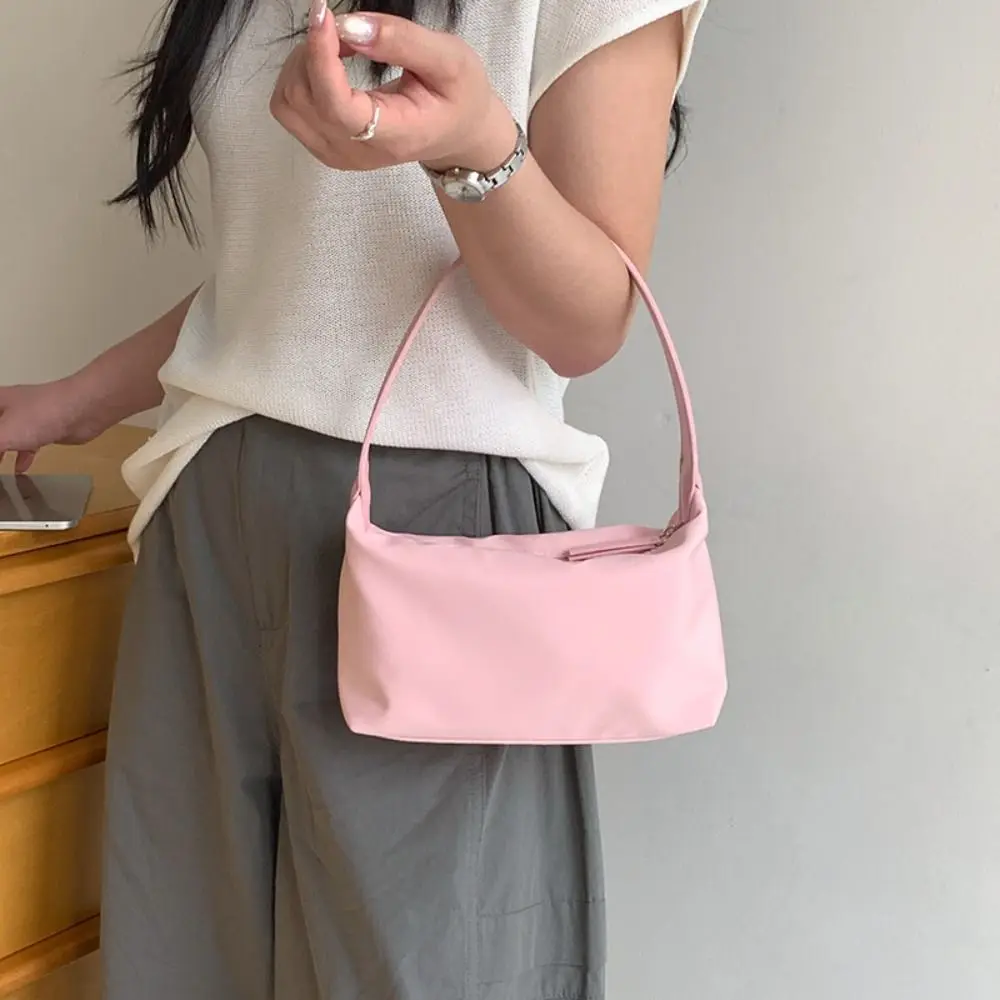 Portable Korean Style Nylon Handbag Solid Color Lightweight Small Square Bag Large Capacity Underarm Bag Daily
Portable Korean Style Nylon Handbag Solid Color Lightweight Small Square Bag Large Capacity Underarm Bag Daily