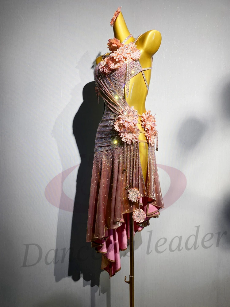 Latin Dance Adult Children'S Dress AB Stone High-End Custom Pink Flower Suspender Dress Cha Cha Tango Women'S Clothing
Latin Dance Adult Children'S Dress AB Stone High-End Custom Pink Flower Suspender Dress Cha Cha Tango Women'S Clothing