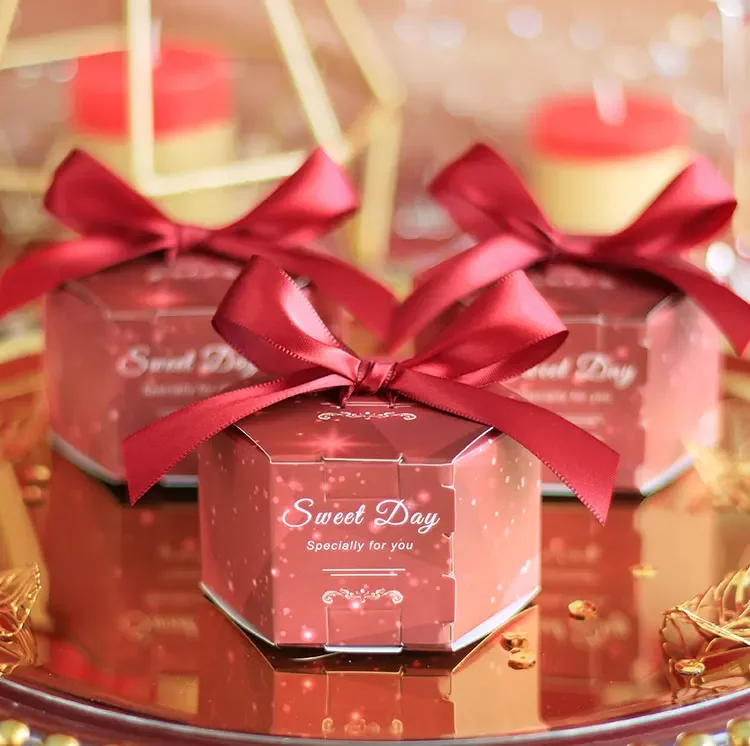 New Europe Hexagon Style Candy Box Wedding Favors Paper Gift Boxes with Ribbon Baby Shower Birthday Gifts Bag Party Supplies
New Europe Hexagon Style Candy Box Wedding Favors Paper Gift Boxes with Ribbon Baby Shower Birthday Gifts Bag Party Supplies