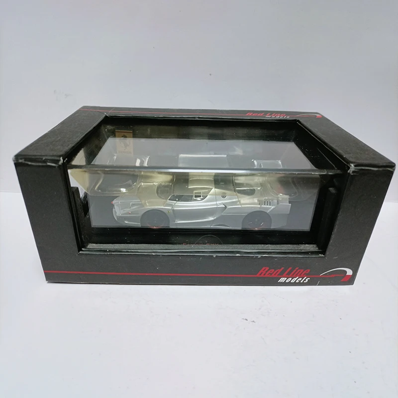 Spark 1/43 Scale FXX Resin Simulation Car Model Static Collection Decorated Holiday Gifts Toys Souvenir Gift
Spark 1/43 Scale FXX Resin Simulation Car Model Static Collection Decorated Holiday Gifts Toys Souvenir Gift