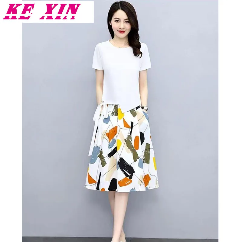 2025 Summer New Short Sleeved T-shirt Slimming and Age Reducing Fashion Set Dress Two-piece Set
2025 Summer New Short Sleeved T-shirt Slimming and Age Reducing Fashion Set Dress Two-piece Set