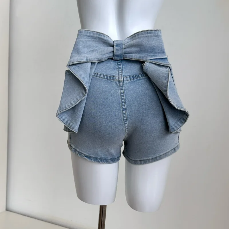 Корейские милые шикарные джинсовые шорты с высокой талией, женские шорты с 3D бантом, летние новые французские женские модные элегантные утягивающие шорты
Корейские милые шикарные джинсовые шорты с высокой талией, женские шорты с 3D бантом, летние новые французские женские модные элегантные утягивающие шорты