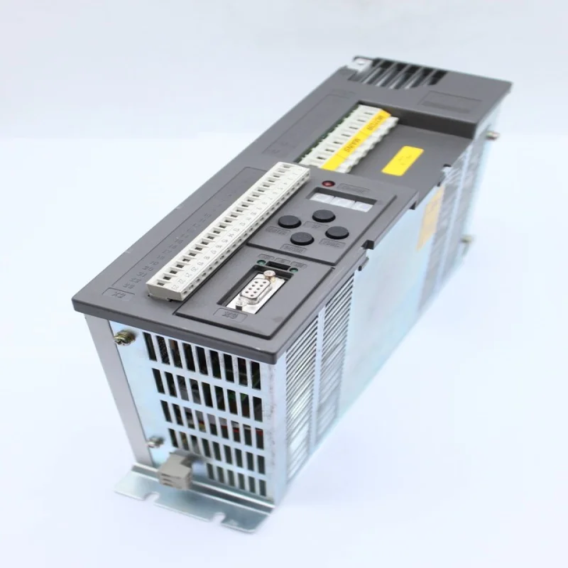 Новый контроллер Keb 11 F0.R11-3429 для ПЛК+
Новый контроллер Keb 11 F0.R11-3429 для ПЛК+