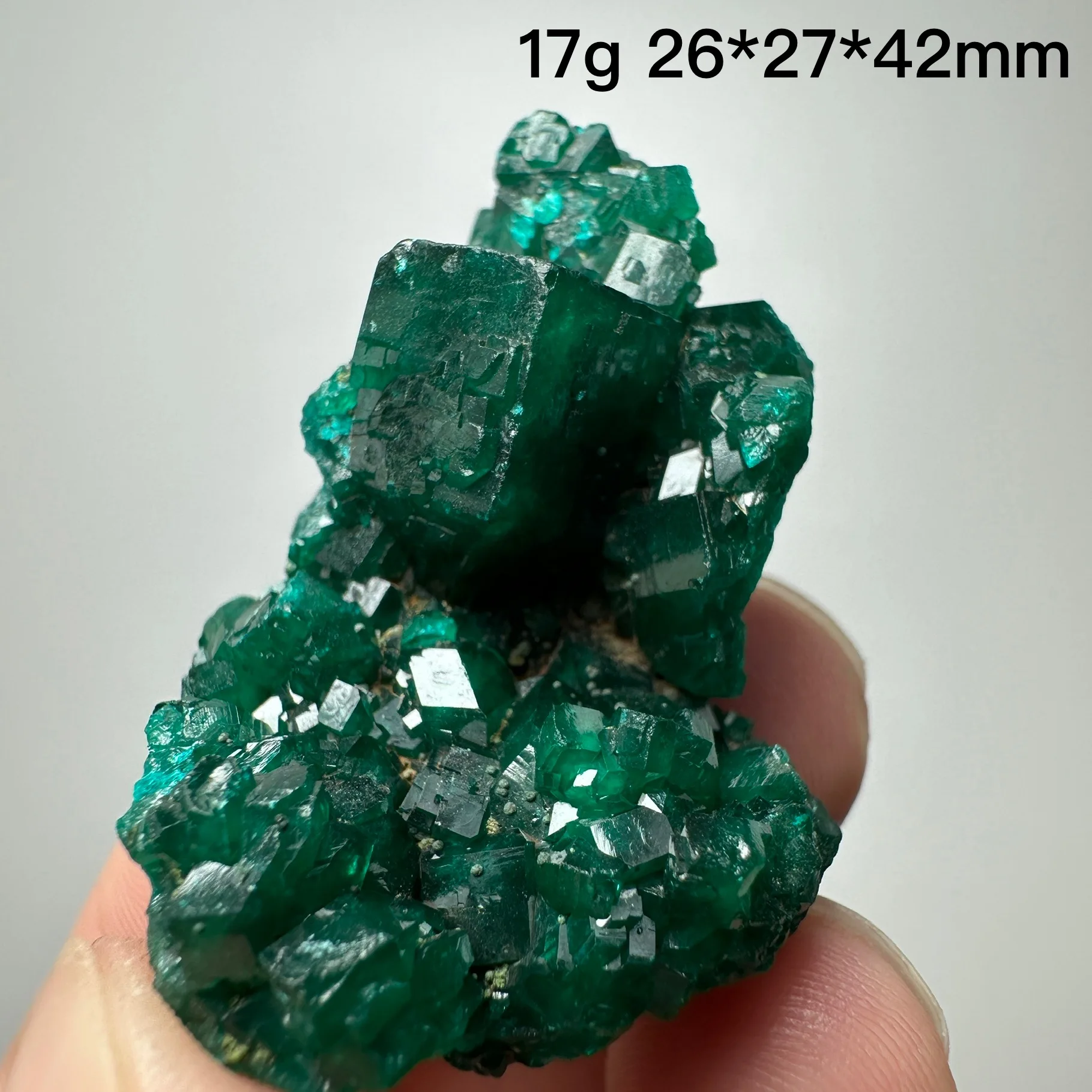 Natural Congo green Dioptase Symbiotic with Malachite Mineral specimen + healing quartz crystals and stones rock gemstone
Natural Congo green Dioptase Symbiotic with Malachite Mineral specimen + healing quartz crystals and stones rock gemstone