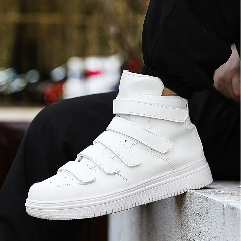 Men's High-top Basketball Shoes Outdoor Anti-slip Board Shoes Solid Color Spring and Autumn Buckle Casual Shoes Walking 39-45#
Men's High-top Basketball Shoes Outdoor Anti-slip Board Shoes Solid Color Spring and Autumn Buckle Casual Shoes Walking 39-45#