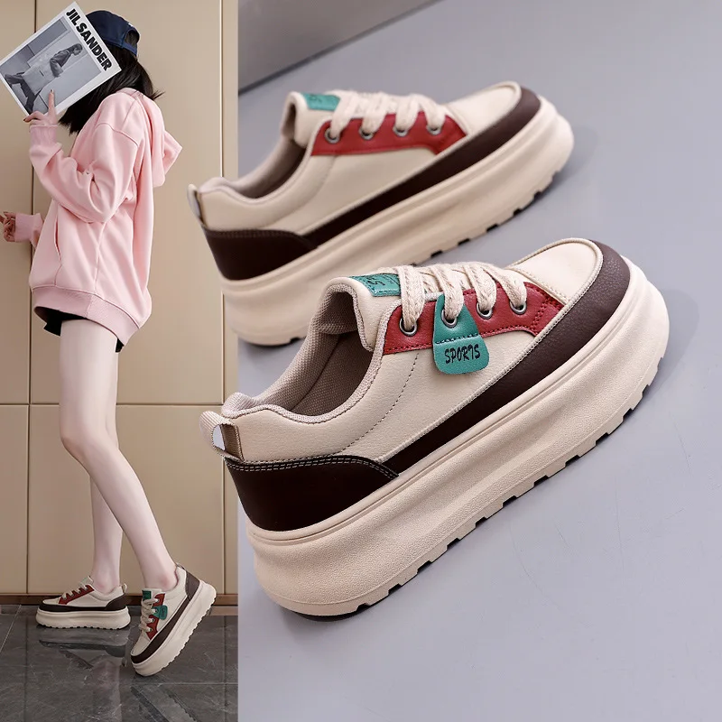Ladies Vulcanized Shoes Fashionable New Style Comfortable Small Height Increasing Thick Soled Casual Sports Board Shoes 
Ladies Vulcanized Shoes Fashionable New Style Comfortable Small Height Increasing Thick Soled Casual Sports Board Shoes