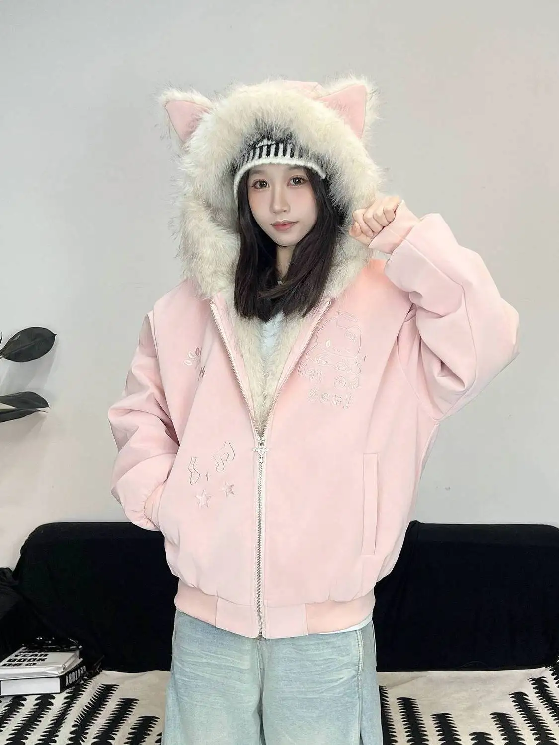 Утепленная теплая куртка из хлопка и искусственной кожи в американском рабочем стиле для мужчин и женщин, осенне-зимняя, свободного кроя
Утепленная теплая куртка из хлопка и искусственной кожи в американском рабочем стиле для мужчин и женщин, осенне-зимняя, свободного кроя