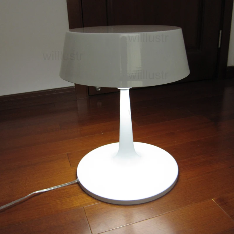 Black White Red Table Lamp Replica Penta China Light Designed by Nicola Gallizia Width 33cm Hotel Bedside Bedroom Cafe Sofa Side
Black White Red Table Lamp Replica Penta China Light Designed by Nicola Gallizia Width 33cm Hotel Bedside Bedroom Cafe Sofa Side