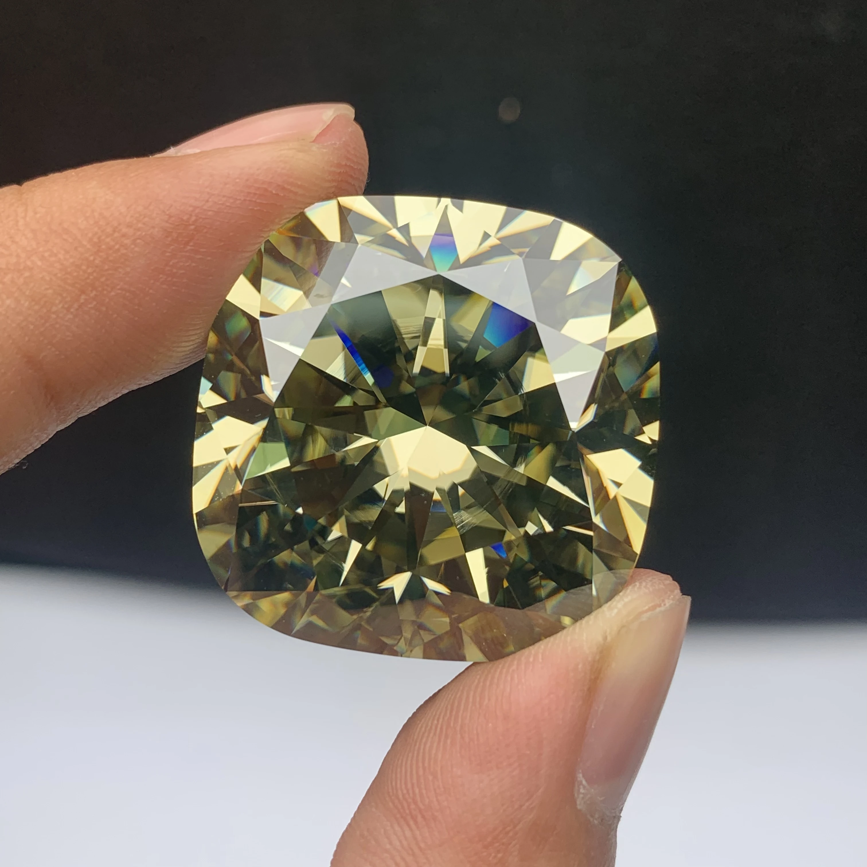 Pirmiana Original Yellow Bigger Moissanite Cushion 30x30mm more 133ct Loose Gemstone For Jewelry Rings Making
Pirmiana Original Yellow Bigger Moissanite Cushion 30x30mm more 133ct Loose Gemstone For Jewelry Rings Making