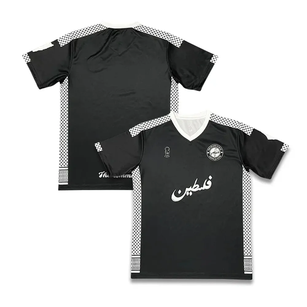 “The Ummah Heritage Jersey! Matte Black Base + Geometric Badge—‘فطيم’ Arabic Script for All’s Cultural Edge!”
“The Ummah Heritage Jersey! Matte Black Base + Geometric Badge—‘فطيم’ Arabic Script for All’s Cultural Edge!”