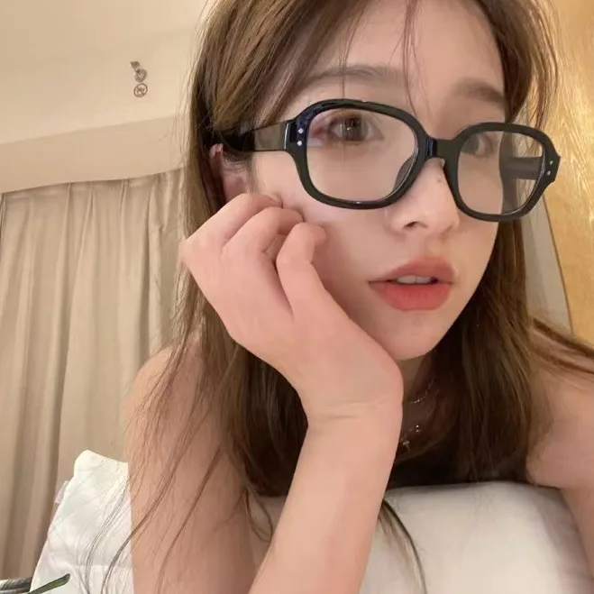 Retro Oval Eyeglass Frame Transparent Anti-blue Light Computer Glasses Fashion Spectacle Frame for Women
Retro Oval Eyeglass Frame Transparent Anti-blue Light Computer Glasses Fashion Spectacle Frame for Women