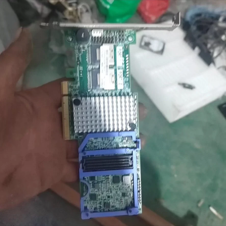 Оригинал + M5110 + карта массива SASSATA, завлеченные выступления, которые можно связаться со мной ~ аксессуары для одного сервера
Оригинал + M5110 + карта массива SASSATA, завлеченные выступления, которые можно связаться со мной ~ аксессуары для одного сервера