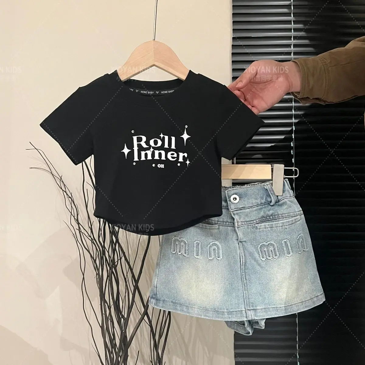Kids Girls Short Sleeve Set Summer New Baby Children's Fashion Cowboy Skirt T-shirt Casual Two Piece Set
Kids Girls Short Sleeve Set Summer New Baby Children's Fashion Cowboy Skirt T-shirt Casual Two Piece Set