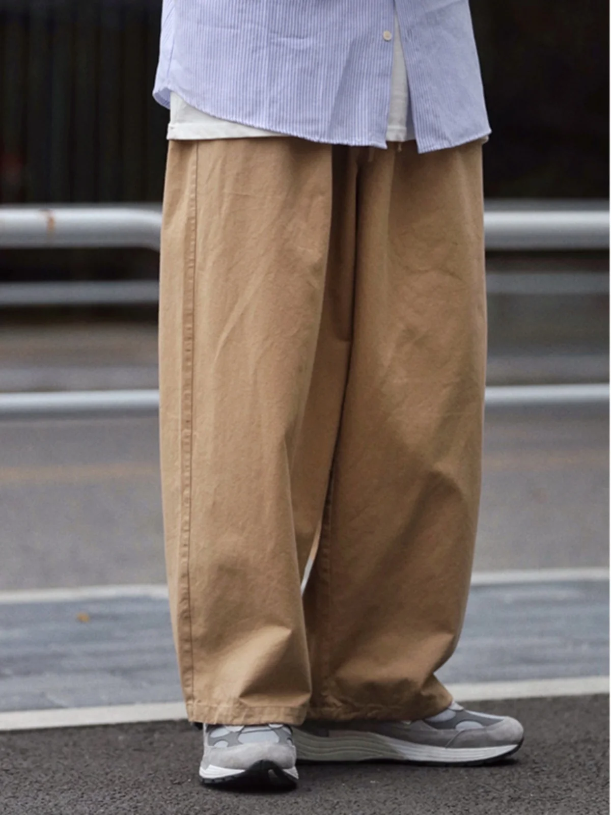 2024 Spring Autumn Men's Fashionable Korean Style Casual Pants Street Draped Straight Loose Suit Casual Trousers Male C44
2024 Spring Autumn Men's Fashionable Korean Style Casual Pants Street Draped Straight Loose Suit Casual Trousers Male C44