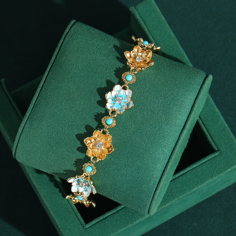 Vintage Gold Color Rhinestone Flower Charm Bracelets Turquoise Luxury Blue Jewelry For Woman Trends Dating Accessories 2026 Gift
Vintage Gold Color Rhinestone Flower Charm Bracelets Turquoise Luxury Blue Jewelry For Woman Trends Dating Accessories 2026 Gift