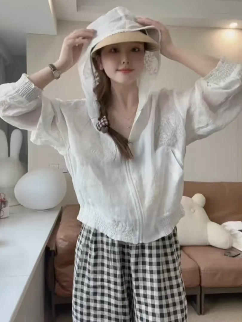 Trench Coat Buttoned To The Top Woman Clothing Beige Coats Promotion Clothes Trend Raincoats Outdoor For Waterproof Summer
Trench Coat Buttoned To The Top Woman Clothing Beige Coats Promotion Clothes Trend Raincoats Outdoor For Waterproof Summer