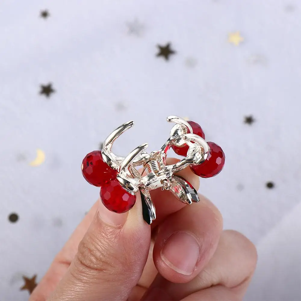 Clip Little Grab Clip Red Crystal Diamond Cherry Hair Claw Female Hair Accessories Korean Style Headwear Rhinestone Hairpin
Clip Little Grab Clip Red Crystal Diamond Cherry Hair Claw Female Hair Accessories Korean Style Headwear Rhinestone Hairpin