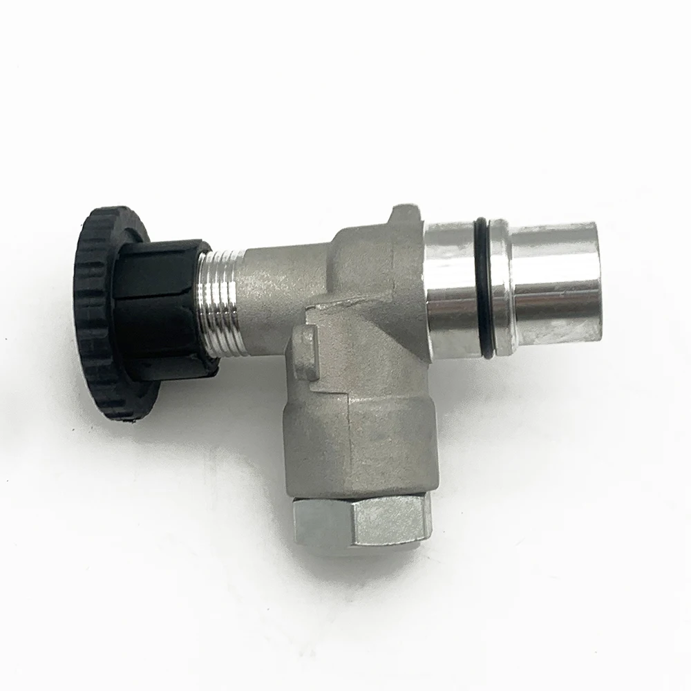 OE: 0683694 1439549 542048910 683694 5.94175 Truck Euro3 Fuel Lift Feed Pump For DAF XF Series
OE: 0683694 1439549 542048910 683694 5.94175 Truck Euro3 Fuel Lift Feed Pump For DAF XF Series