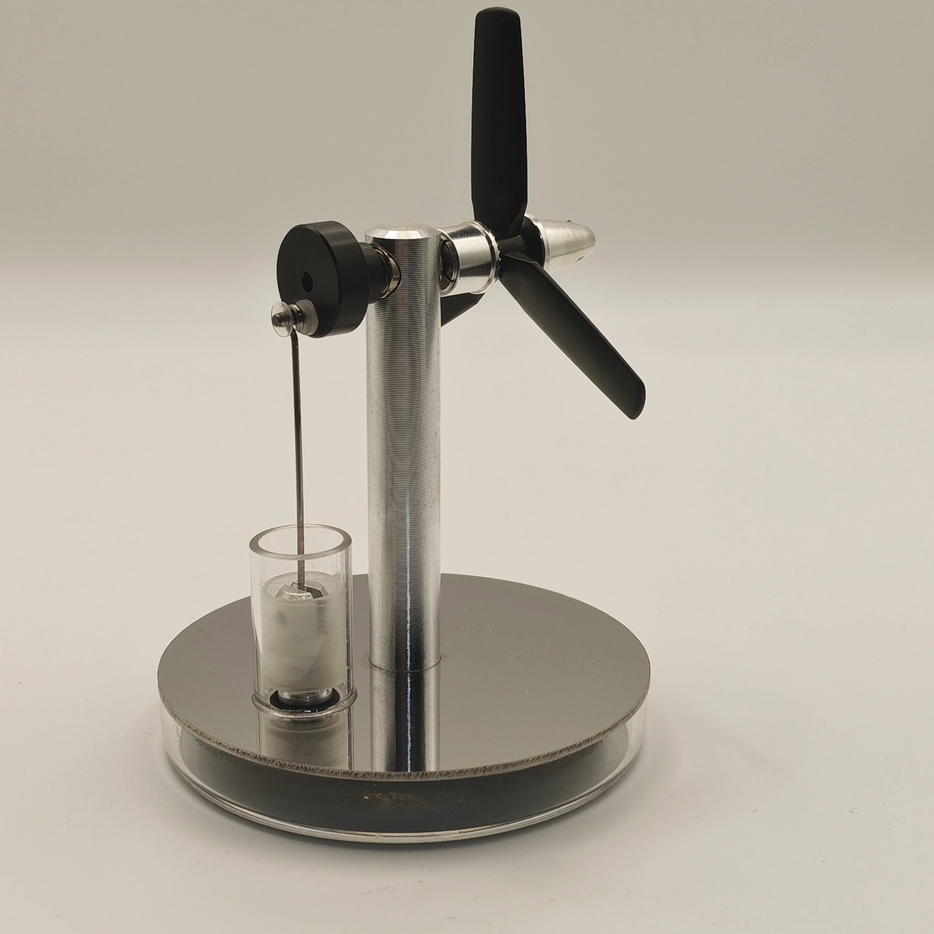 Stirling engine model, low-temperature Stirling engine, birthday gift, steam engine, handmade engine, engine
Stirling engine model, low-temperature Stirling engine, birthday gift, steam engine, handmade engine, engine