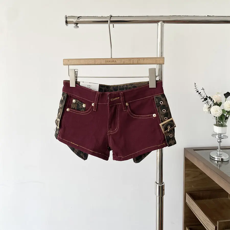 American Y2k Spice Girl Denim Shorts Women's Summer New Low Waist Slim Skinny Leopard Print Splicing Red Jean Hot Pants
American Y2k Spice Girl Denim Shorts Women's Summer New Low Waist Slim Skinny Leopard Print Splicing Red Jean Hot Pants