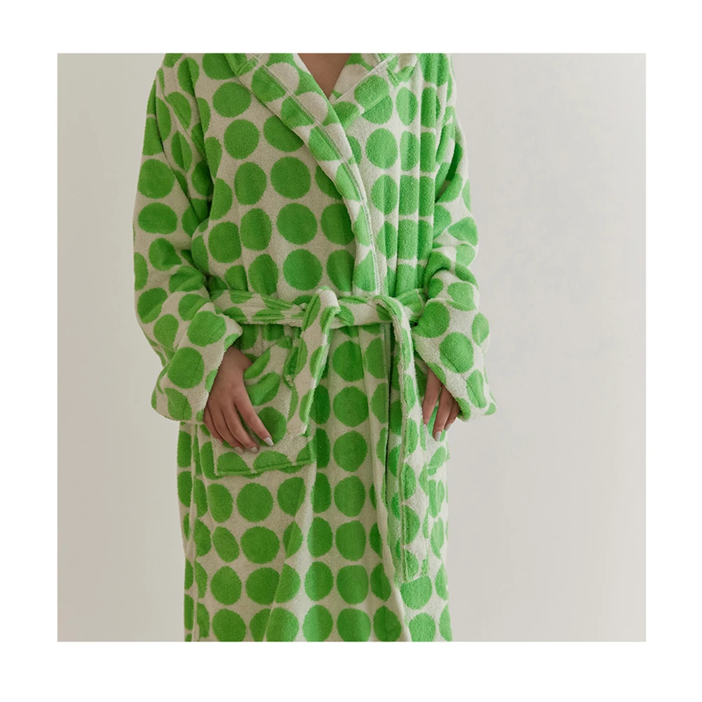 Vintage Loungewear Indian Organic Cotton Towels And Bathrobes, Quick Dry 100% Cotton Sexy Hooded Bathrobe
Vintage Loungewear Indian Organic Cotton Towels And Bathrobes, Quick Dry 100% Cotton Sexy Hooded Bathrobe