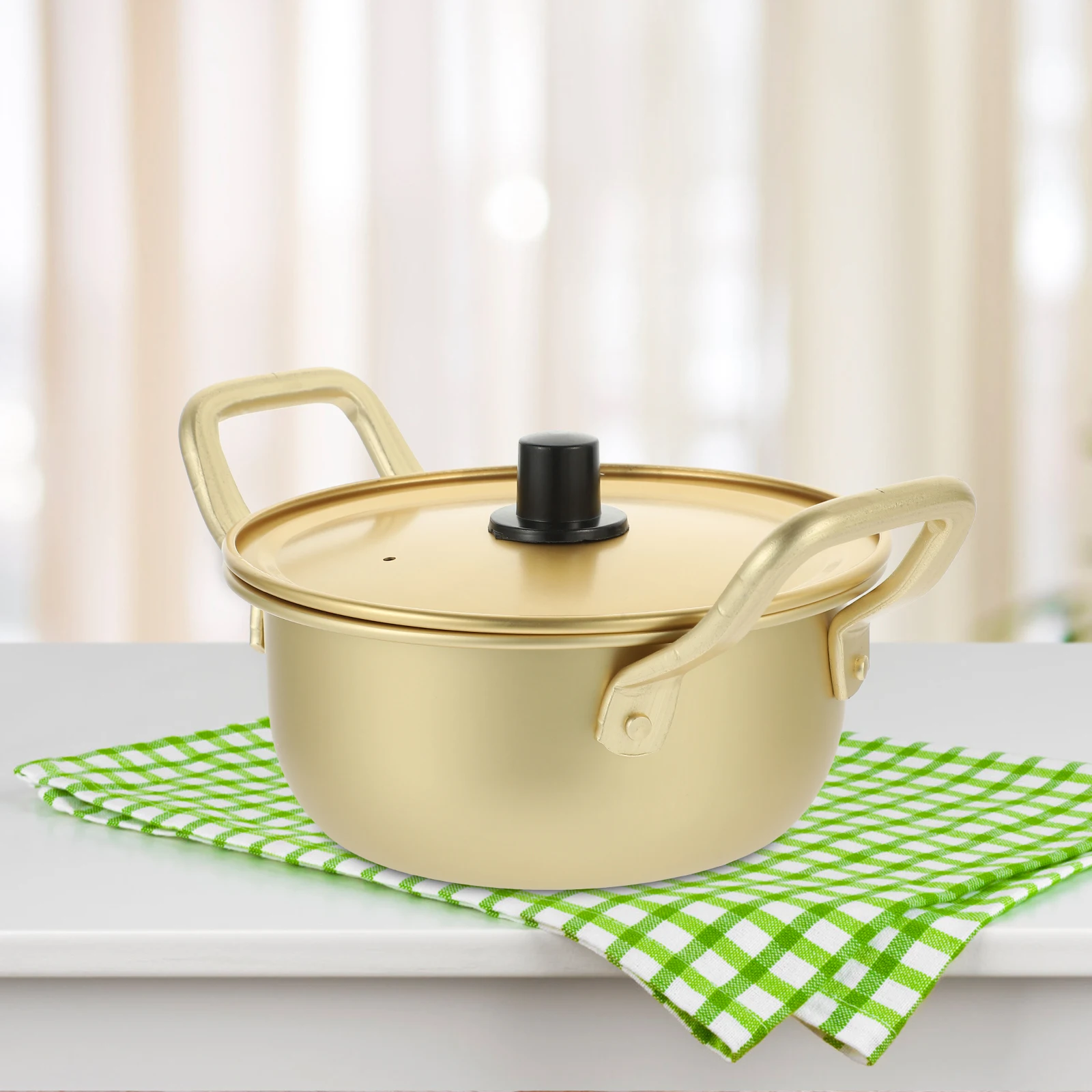 Korean Ramen Pot Soup Stockpot Deep Lidded Noodle Cooking Aluminum Sturdy Easy Clean Household Practical Kitchen Barware
Korean Ramen Pot Soup Stockpot Deep Lidded Noodle Cooking Aluminum Sturdy Easy Clean Household Practical Kitchen Barware