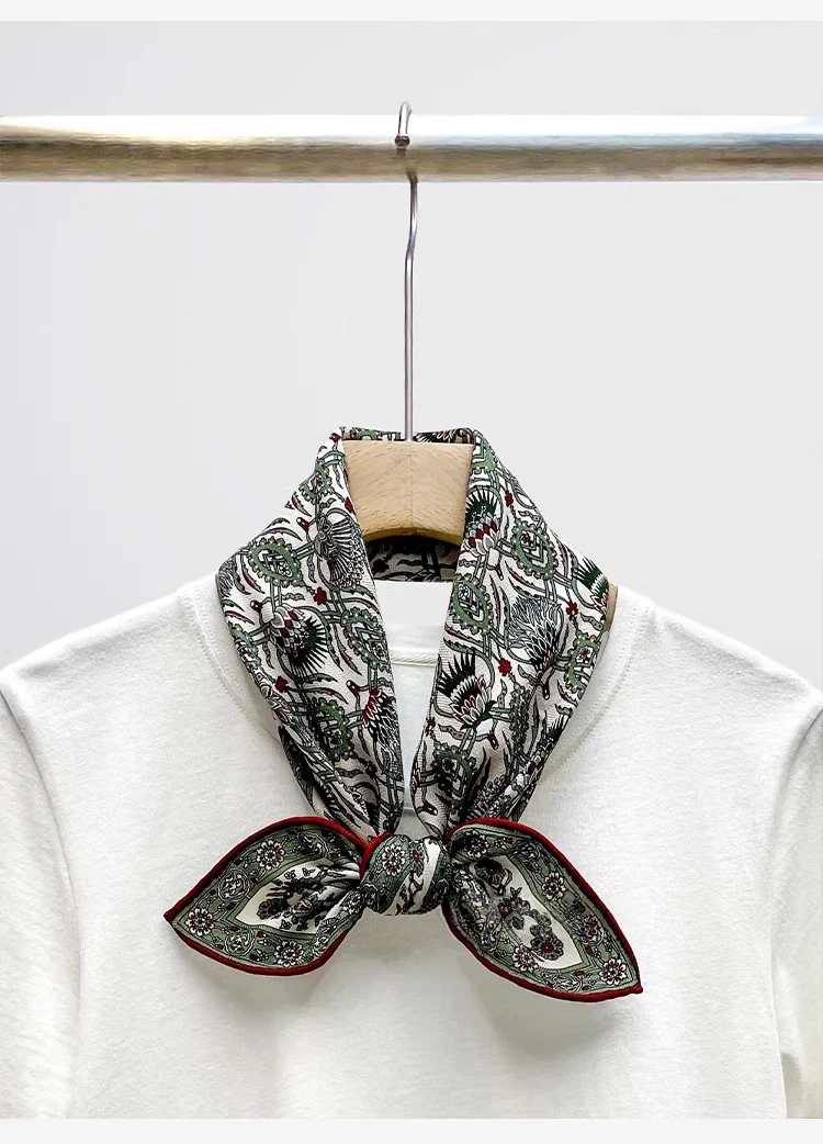 70% Wool 30% Silk Square Scarf for Women Elegant Boho Green Blue Printed Neck Scarves Ladies Muffler Man Accessories
70% Wool 30% Silk Square Scarf for Women Elegant Boho Green Blue Printed Neck Scarves Ladies Muffler Man Accessories