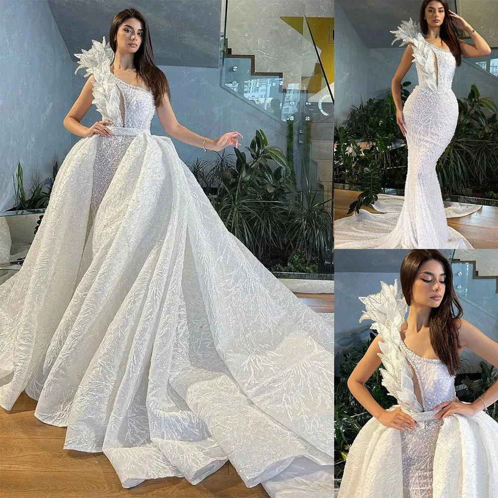 3D Floral Appliques Mermaid Wedding Dress One Shoulder Pearls Beading Lace Flowers Bridal Gowns with Detachable Train
3D Floral Appliques Mermaid Wedding Dress One Shoulder Pearls Beading Lace Flowers Bridal Gowns with Detachable Train