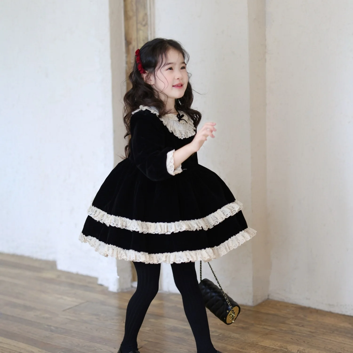 Kids Girl Lolita Velvet Long Sleeves Dress Fashion Princess Dresses Winter New Elegant Lace Lush Dress For Children Girls New
Kids Girl Lolita Velvet Long Sleeves Dress Fashion Princess Dresses Winter New Elegant Lace Lush Dress For Children Girls New