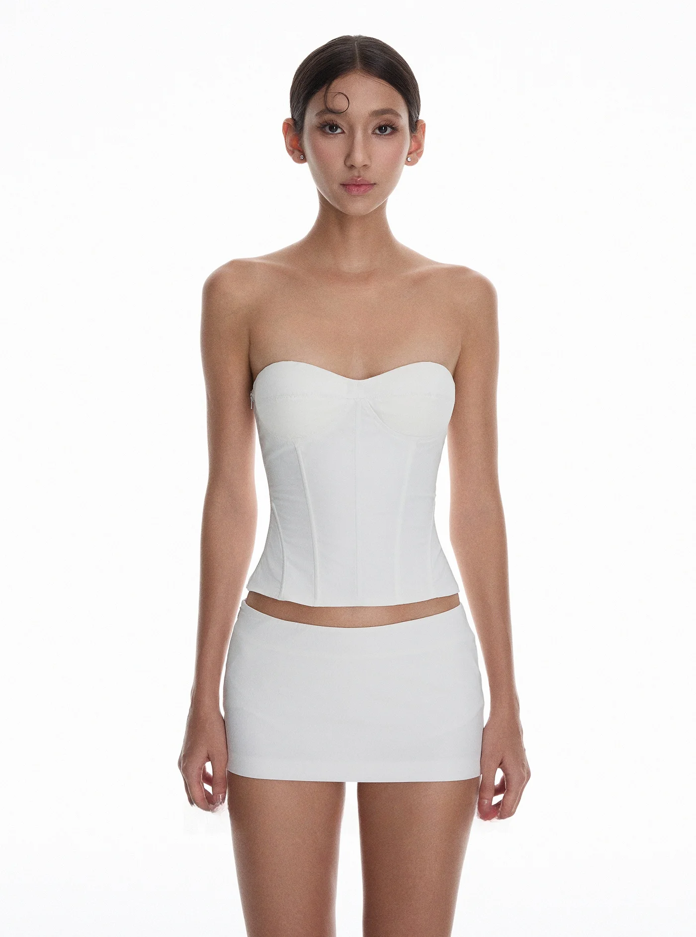 Коврик Pure Desire, белый комплект из топа и юбки с бретелями для молодых женщин, летний наряд Faion, полиэстер
Коврик Pure Desire, белый комплект из топа и юбки с бретелями для молодых женщин, летний наряд Faion, полиэстер