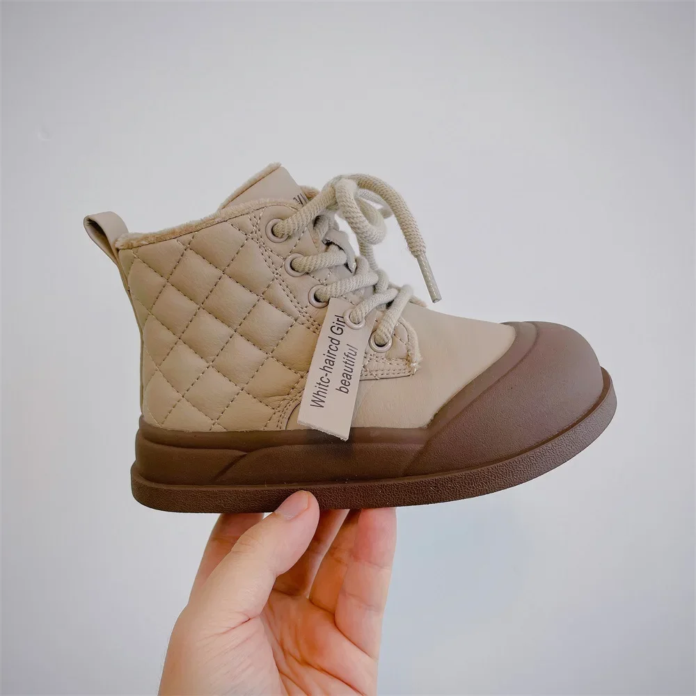 Winter Snow Boots for Girls Fashion Leather Plush Warm Cotton Shoes Velvet Soft Footwear for Kids Anti-slip Boots
Winter Snow Boots for Girls Fashion Leather Plush Warm Cotton Shoes Velvet Soft Footwear for Kids Anti-slip Boots