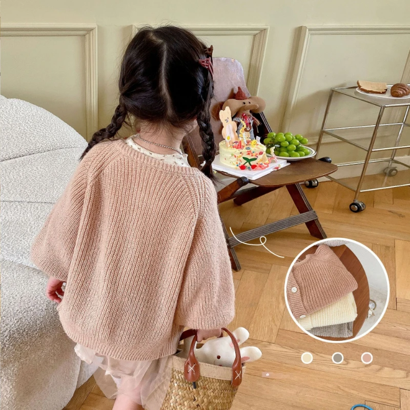Girls' coat sweater 2024 Autumn New Korean style long puff sleeve knitted cardigan Western All-matching
Girls' coat sweater 2024 Autumn New Korean style long puff sleeve knitted cardigan Western All-matching